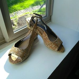 Kelly and Katie slingback open-toed sandal shoe